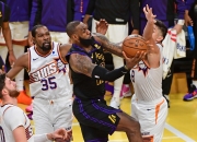 开云平台-美国NBA联赛决赛战队展开紧张对决