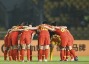 开云体育官方网站-女足比赛中球队全力以赴，争取成功