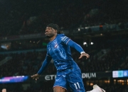 开云体育APP下载-关于曼联再战蓝军，卢卡库大放异彩，曼联三分满载的信息