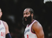 开云体育中国-快船主场逆转马刺，莱昂纳德高产助球队取胜锦上添花的简单介绍