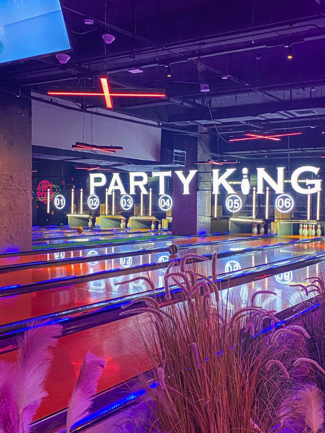 “全城STRIKE——世界冠军保龄球城市巡演·南宁站”举行 “全城STRIKE——世界冠军保龄球城市巡演·南宁站”举行