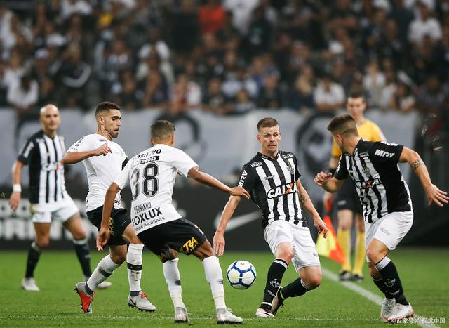 包含尤文图斯神奇逆袭，晋级欧冠半决赛的词条