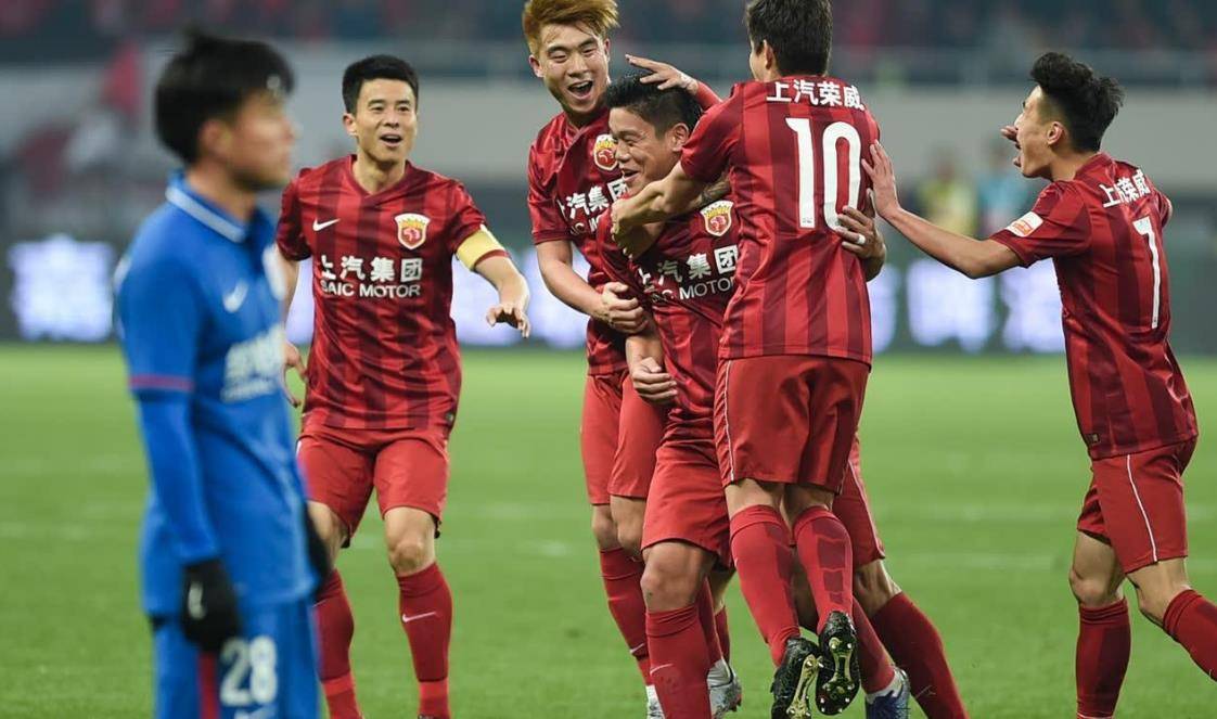 恒大主场对阵上港:强强碰撞再掀波澜的简单介绍 恒大主场对阵上港:强强碰撞再掀波澜的简单介绍