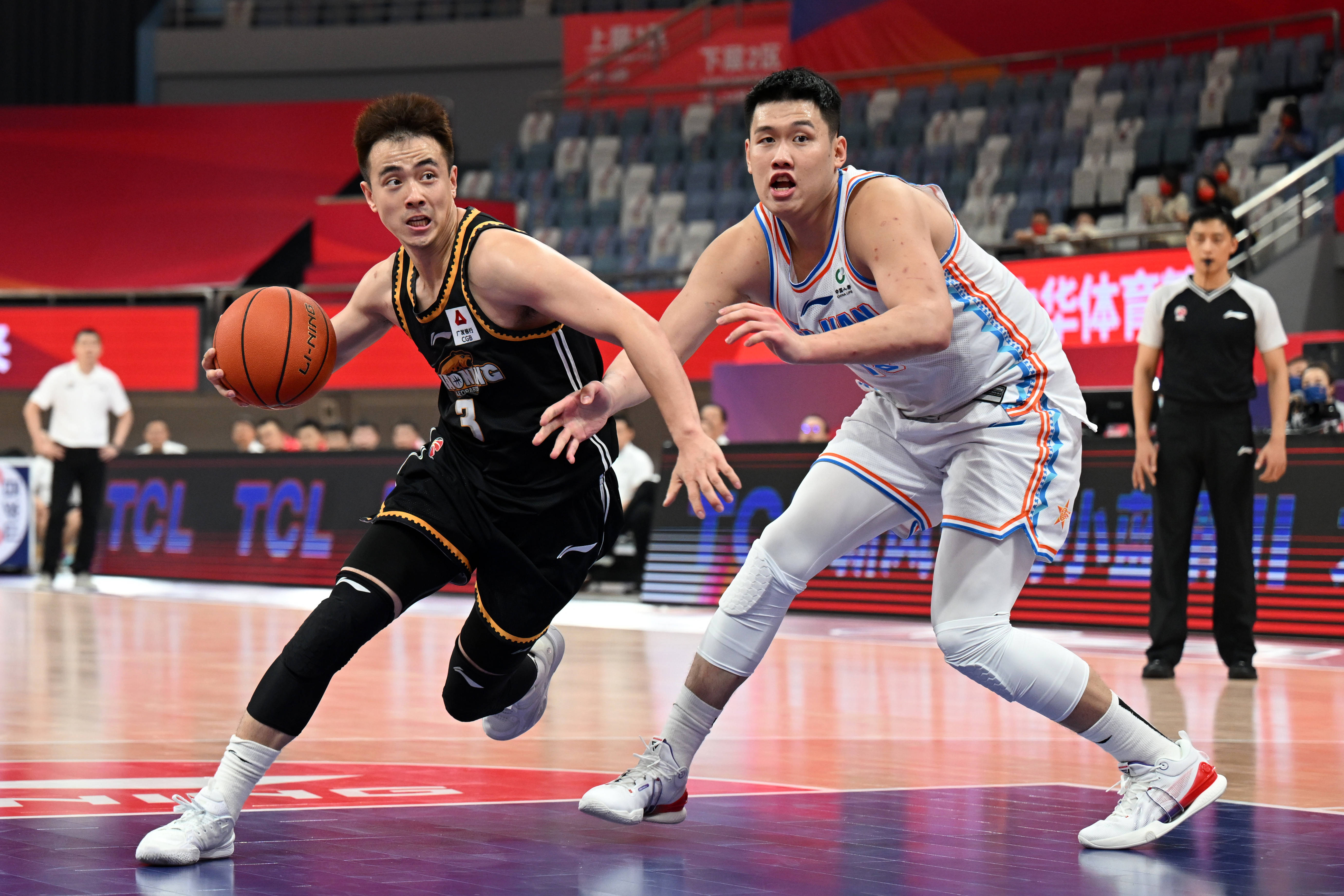 关于职业篮球职业联赛近况:福建男篮全面占领优势的信息 关于职业篮球职业联赛近况:福建男篮全面占领优势的信息