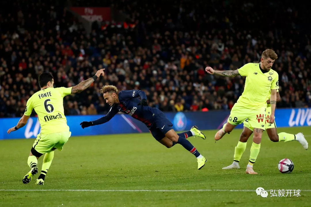 里尔大胜亚眠,豪取法甲榜首位置的简单介绍 里尔大胜亚眠,豪取法甲榜首位置的简单介绍