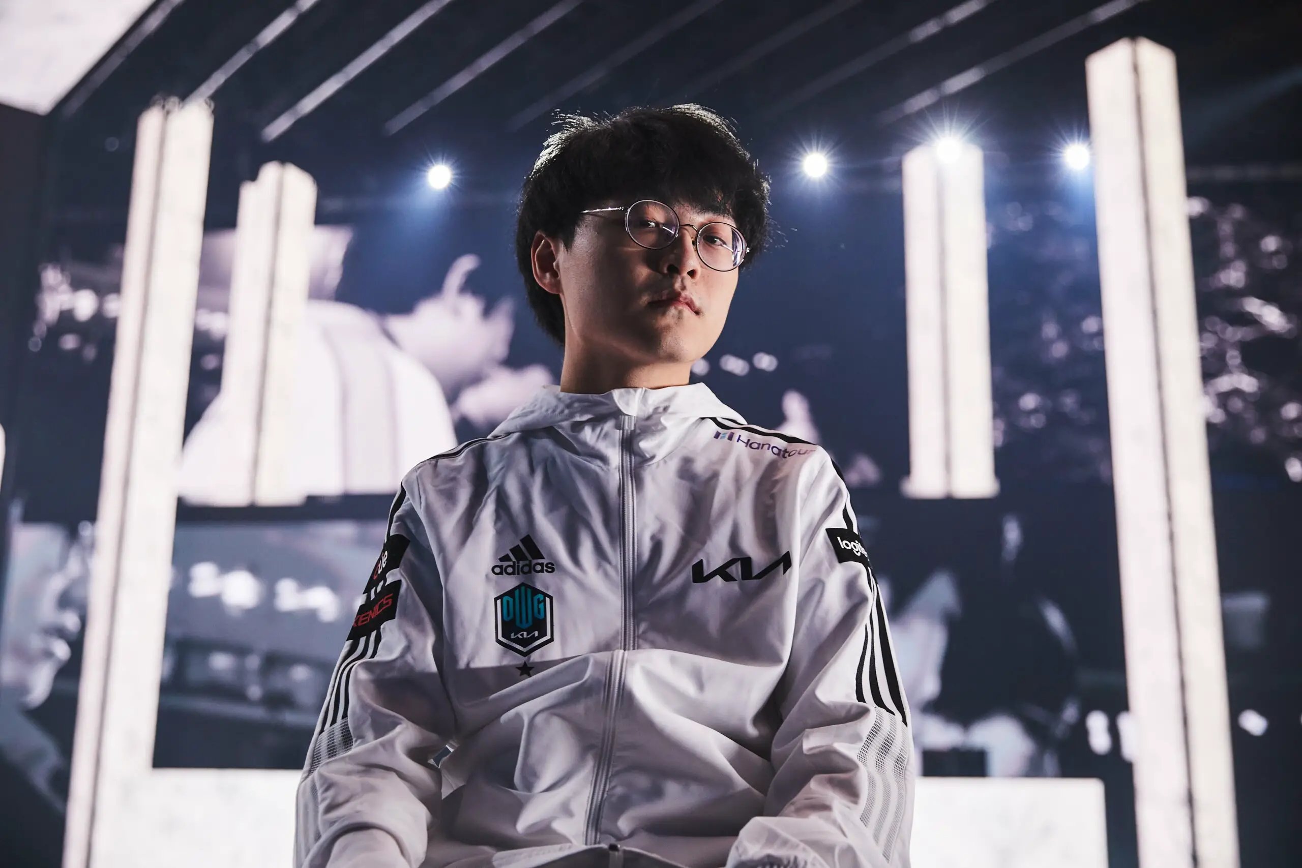 包含DK决赛横扫TES，ShowMaker神级操作的词条