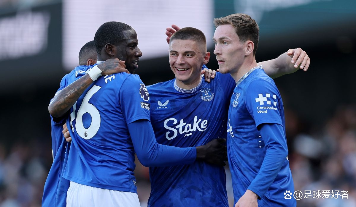 富勒姆击败埃弗顿，一举反弹