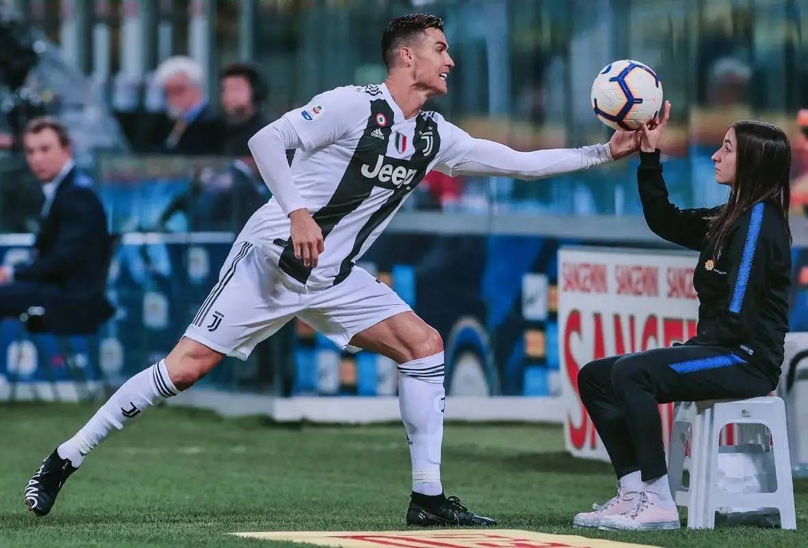 包含尤文图斯主场大胜,扩大领先优势的词条 包含尤文图斯主场大胜,扩大领先优势的词条