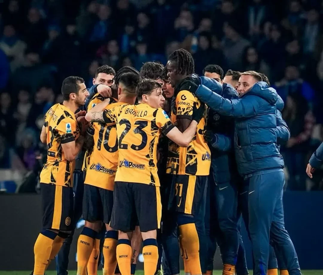 包含那不勒斯客场战胜对手,保持胜利势头的词条 包含那不勒斯客场战胜对手,保持胜利势头的词条