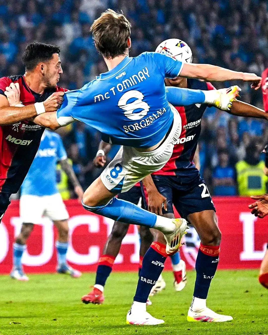 包含那不勒斯客场战胜对手,保持胜利势头的词条 包含那不勒斯客场战胜对手,保持胜利势头的词条