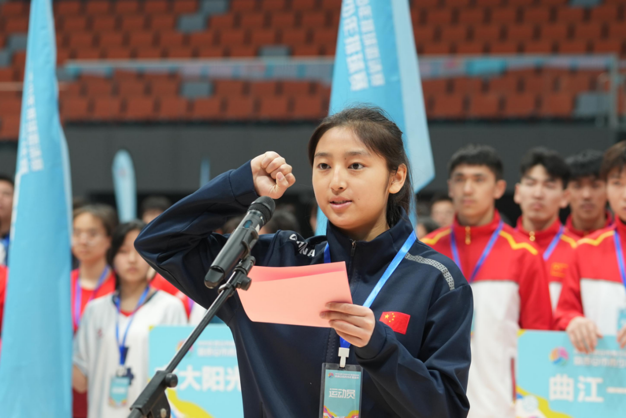 关于排球比赛产生新冠军,俄罗斯队勇夺金牌的信息 关于排球比赛产生新冠军,俄罗斯队勇夺金牌的信息