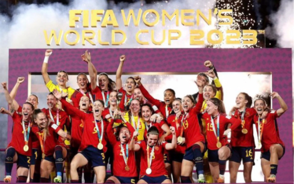 西班牙女足赢得瑞士女足，晋级决赛