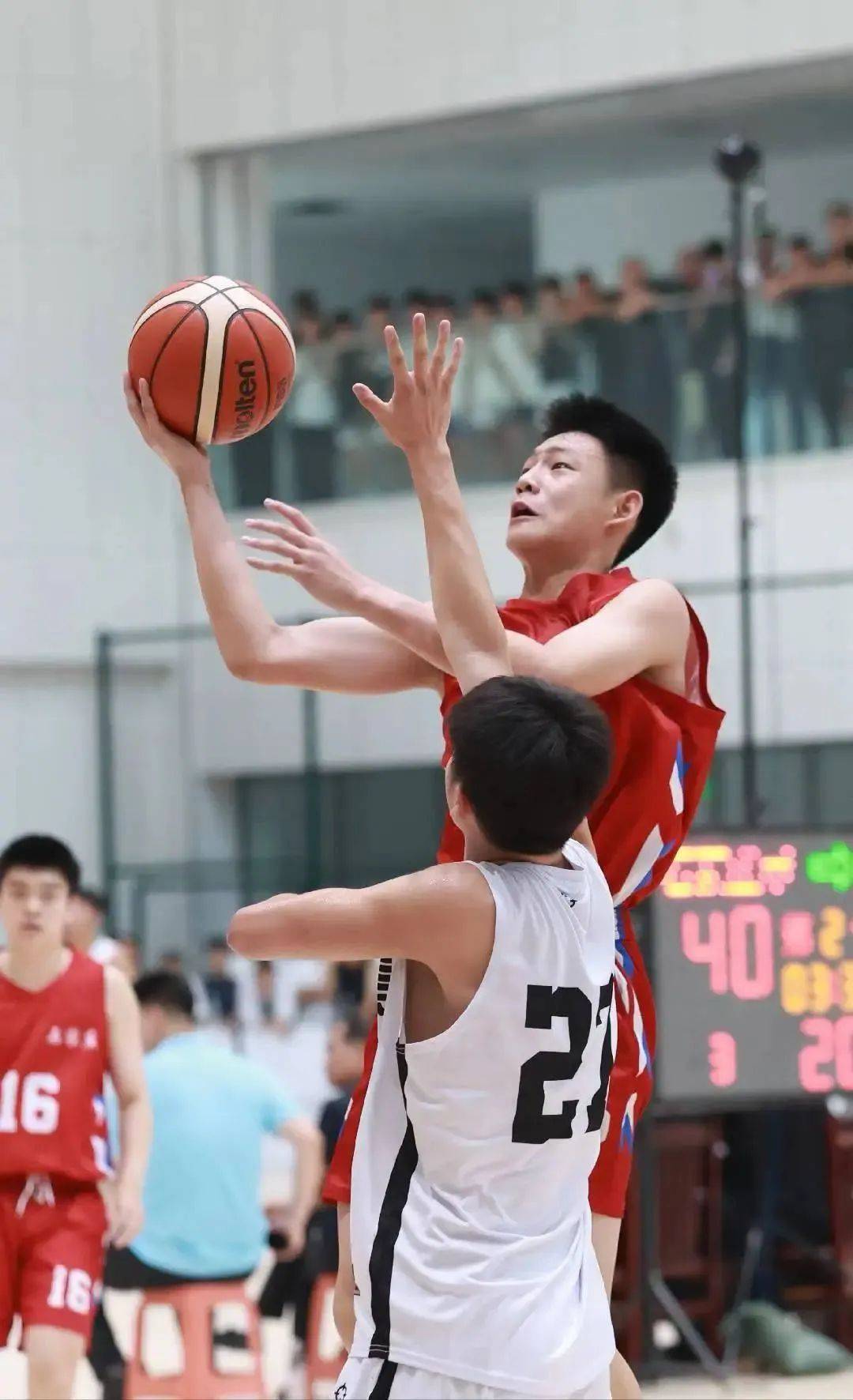 篮球决赛拼尽全力,团队合作获得胜利的简单介绍 篮球决赛拼尽全力,团队合作获得胜利的简单介绍