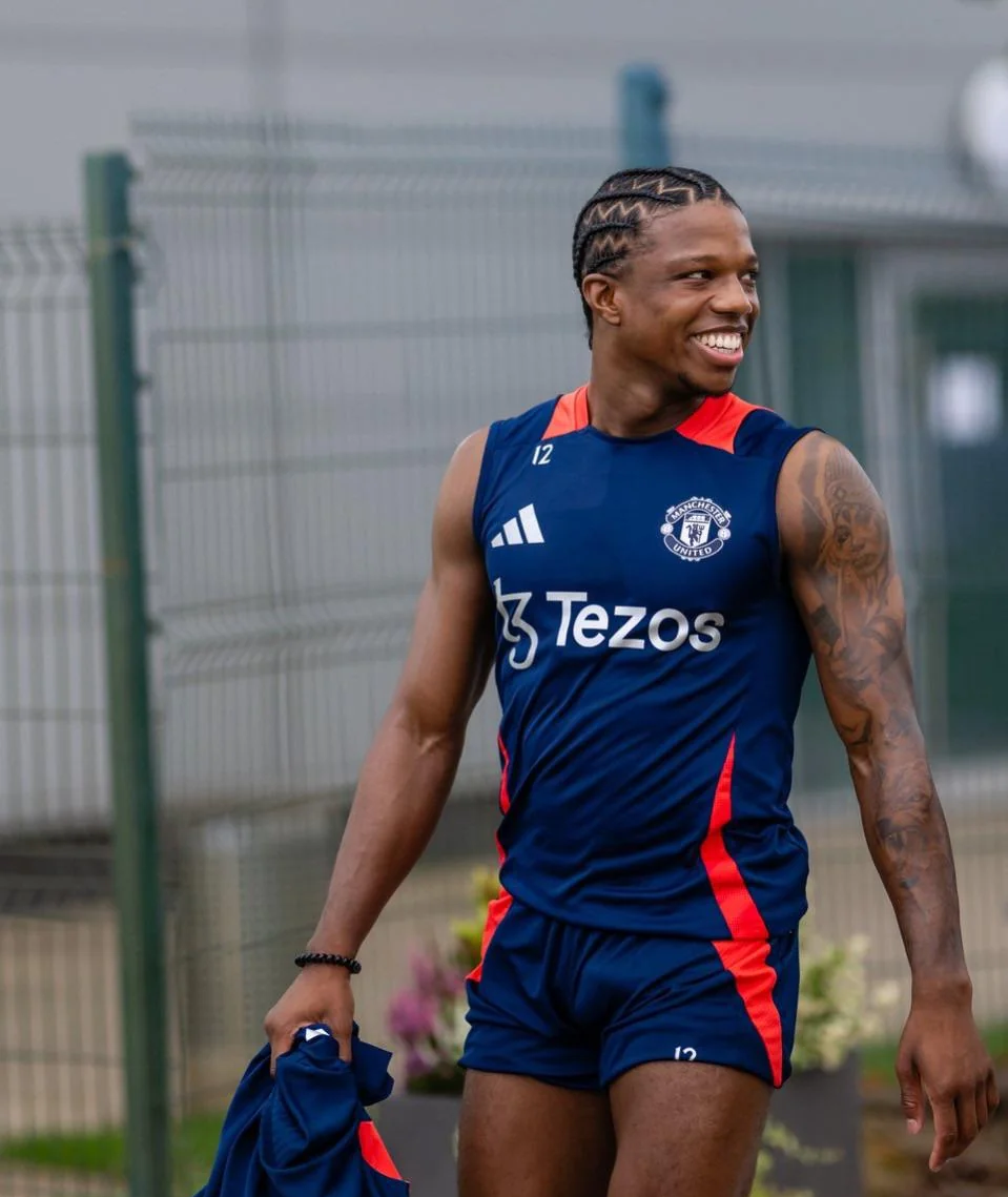 包含曼联队受重伤,球员料长期缺席的词条 包含曼联队受重伤,球员料长期缺席的词条