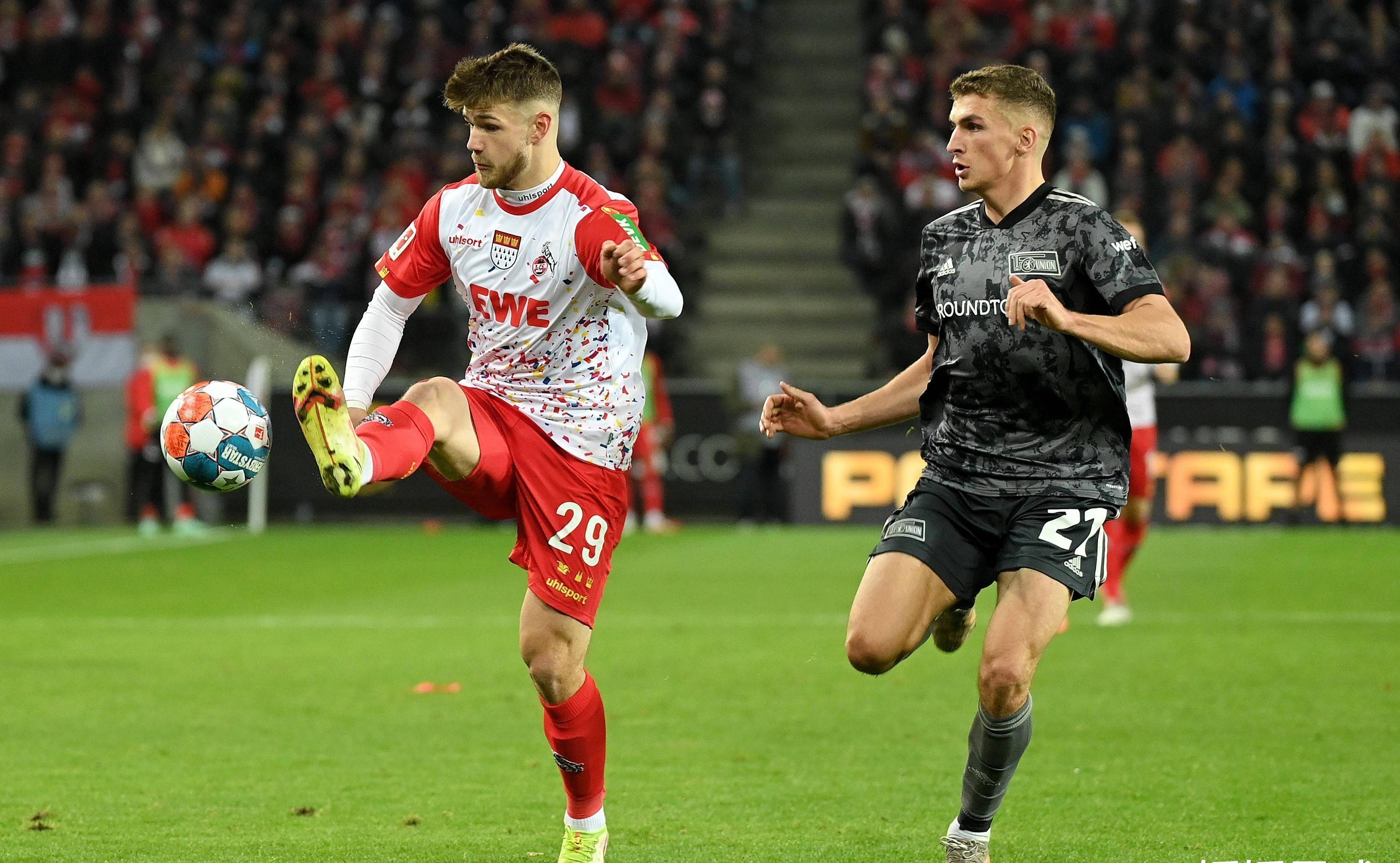 包含拜仁慕尼黑大战法兰克福，主场战胜的词条