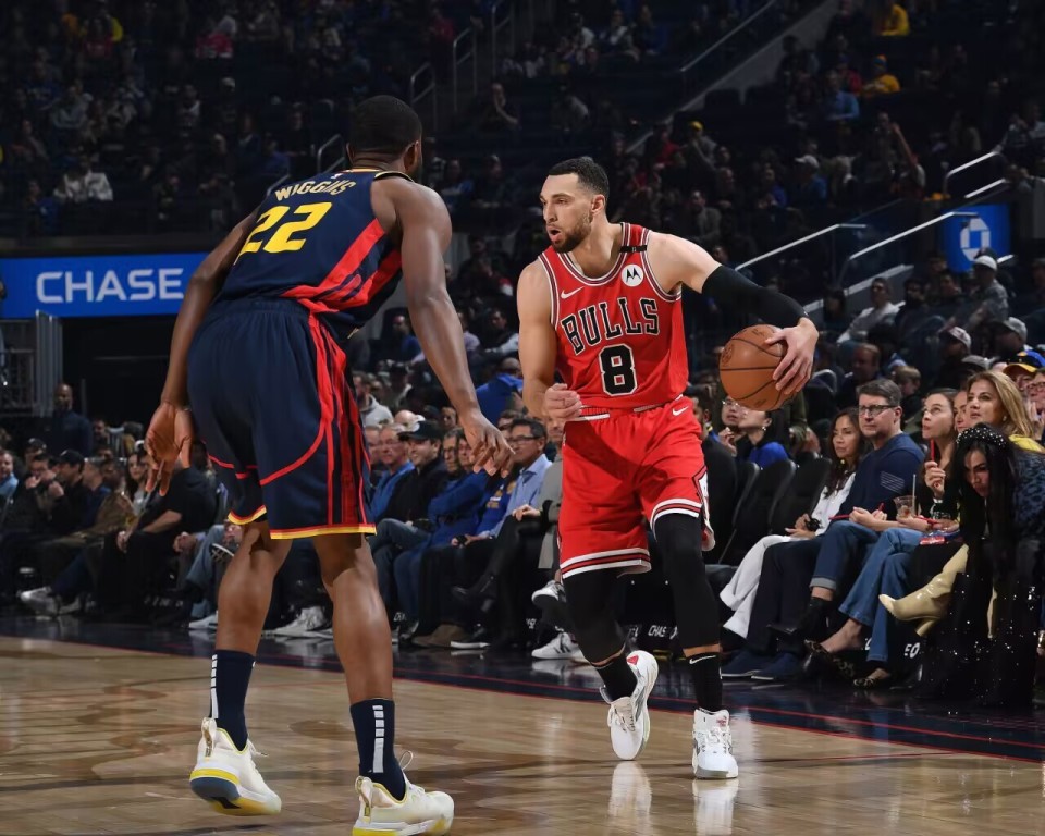 公牛主场击败活塞,拉文砍下分表现抢眼的简单介绍 公牛主场击败活塞,拉文砍下分表现抢眼的简单介绍