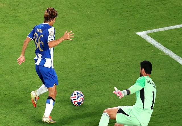 巴塞罗那压哨进球晋级,梅西梦幻破门 巴塞罗那压哨进球晋级,梅西梦幻破门