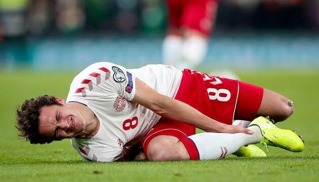 中场大将因伤无法出战关键战役