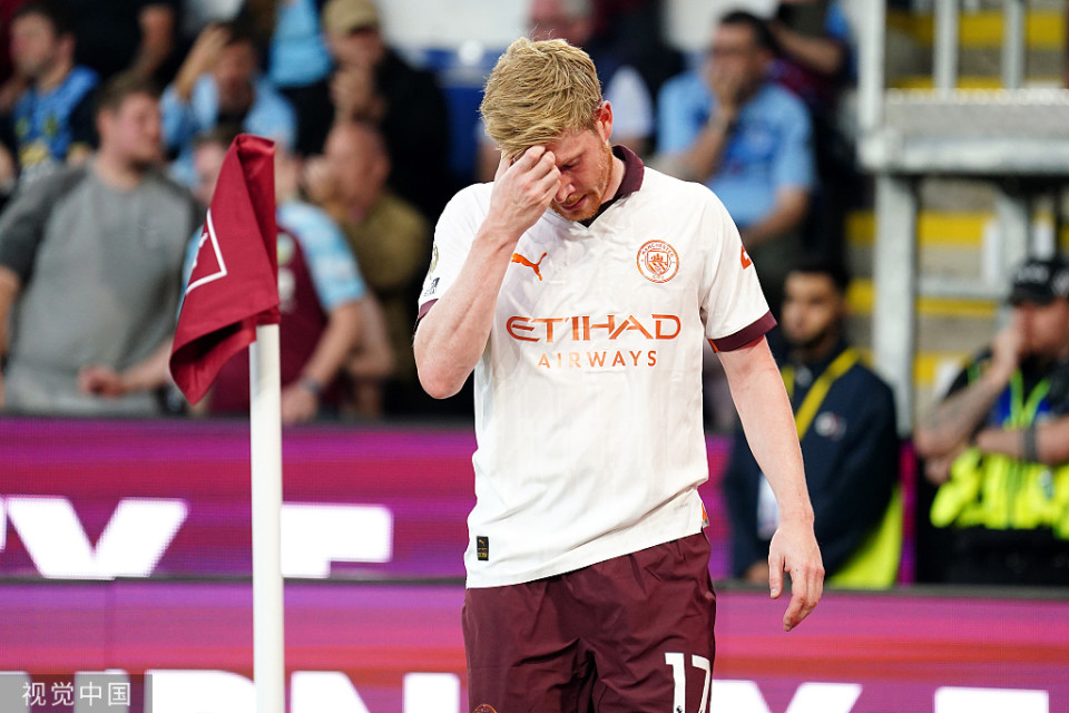 中场大将因伤无法出战关键战役