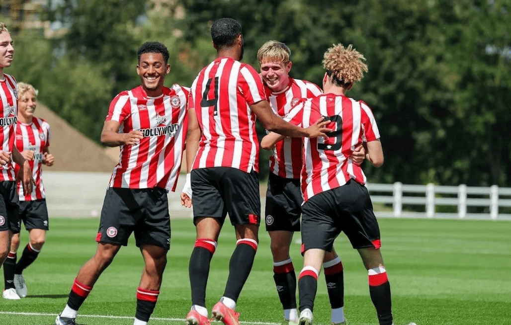 包含斯旺西纽卡斯尔之战，胜者难分胜负的词条