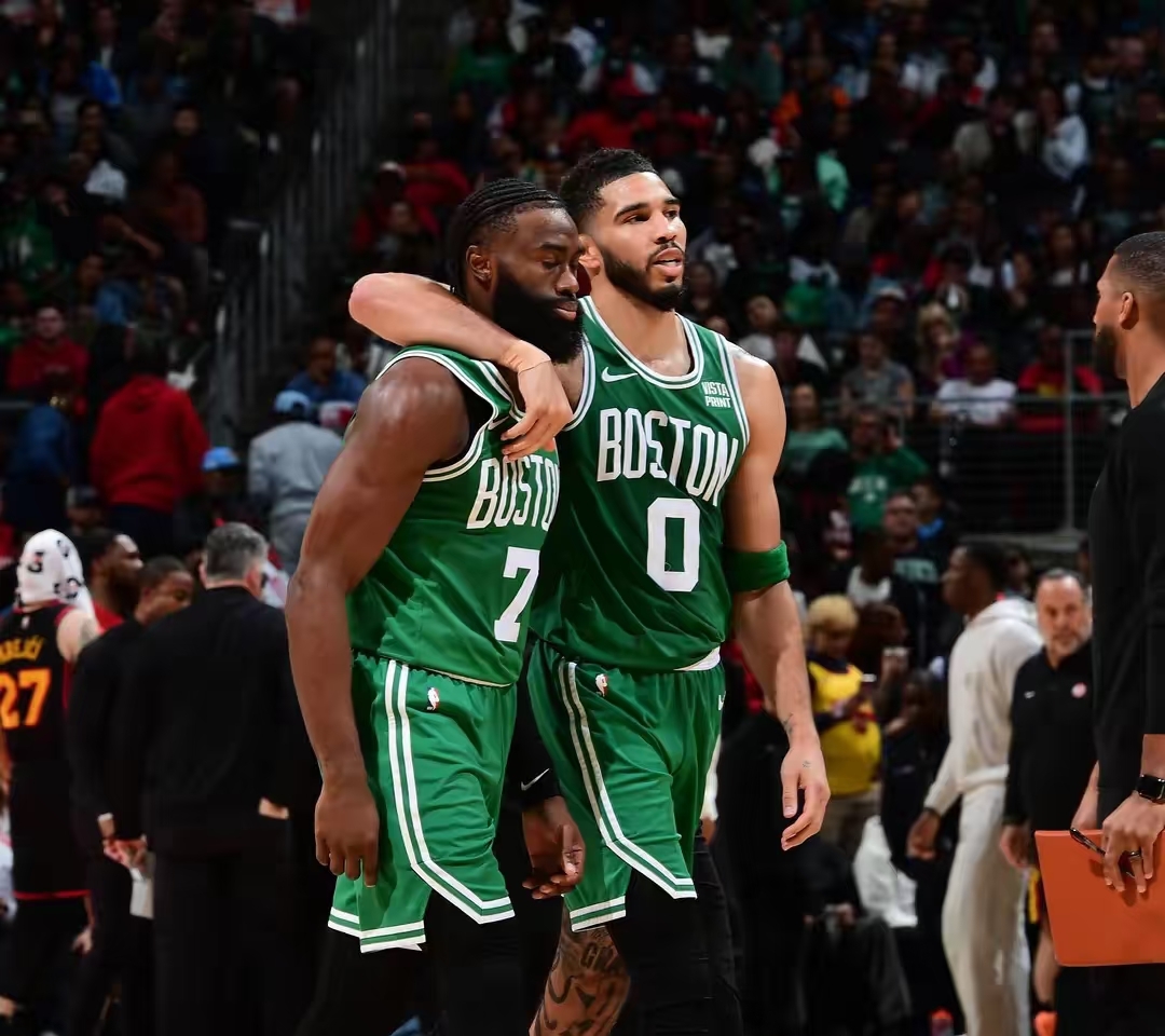 绿衫军迎战篮网,双方实力均衡 绿衫军迎战篮网,双方实力均衡