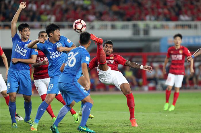 宗震领衔重庆力帆不敌河南建业，形势严峻