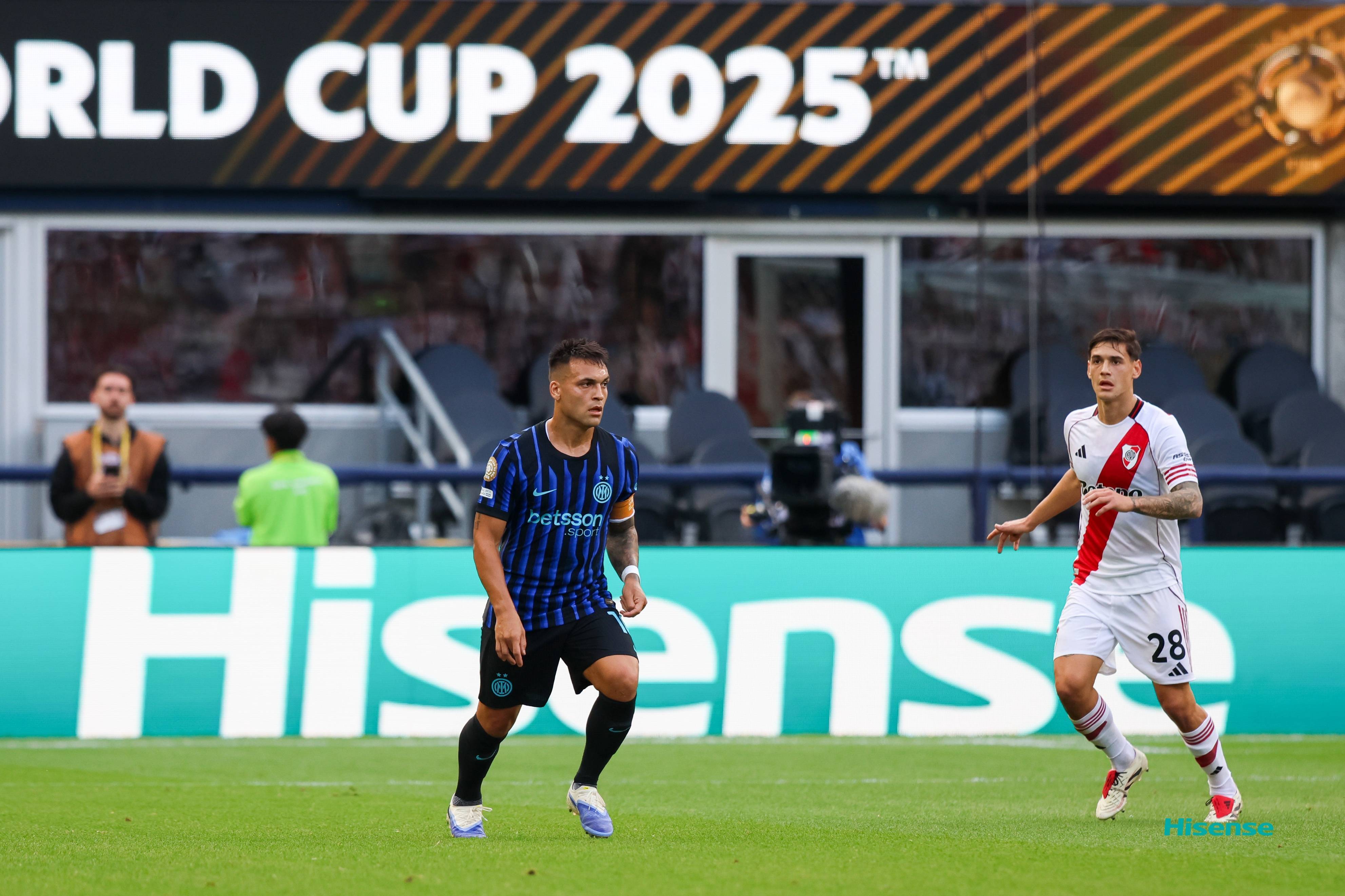 世俱杯决赛，中国球队成功晋级