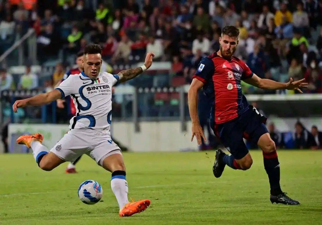 包含卡利亚里vs佩斯卡拉：双方实力相当的词条