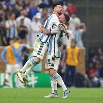 足球赛场上的精彩对决引发热烈讨论 足球赛场上的精彩对决引发热烈讨论