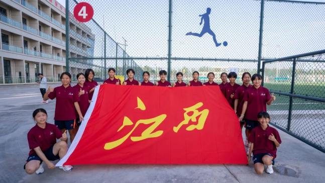 江西队大比分胜出,队员欢欣鼓舞 江西队大比分胜出,队员欢欣鼓舞