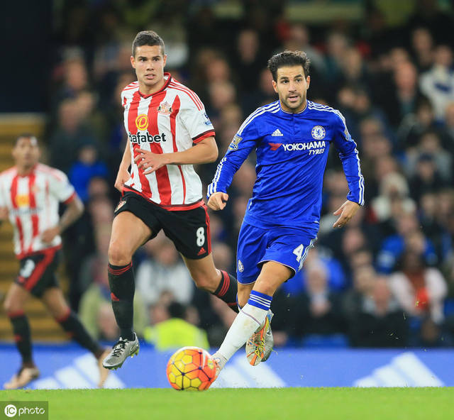 埃弗顿客场不敌伯恩茅斯，遭遇一场憾败