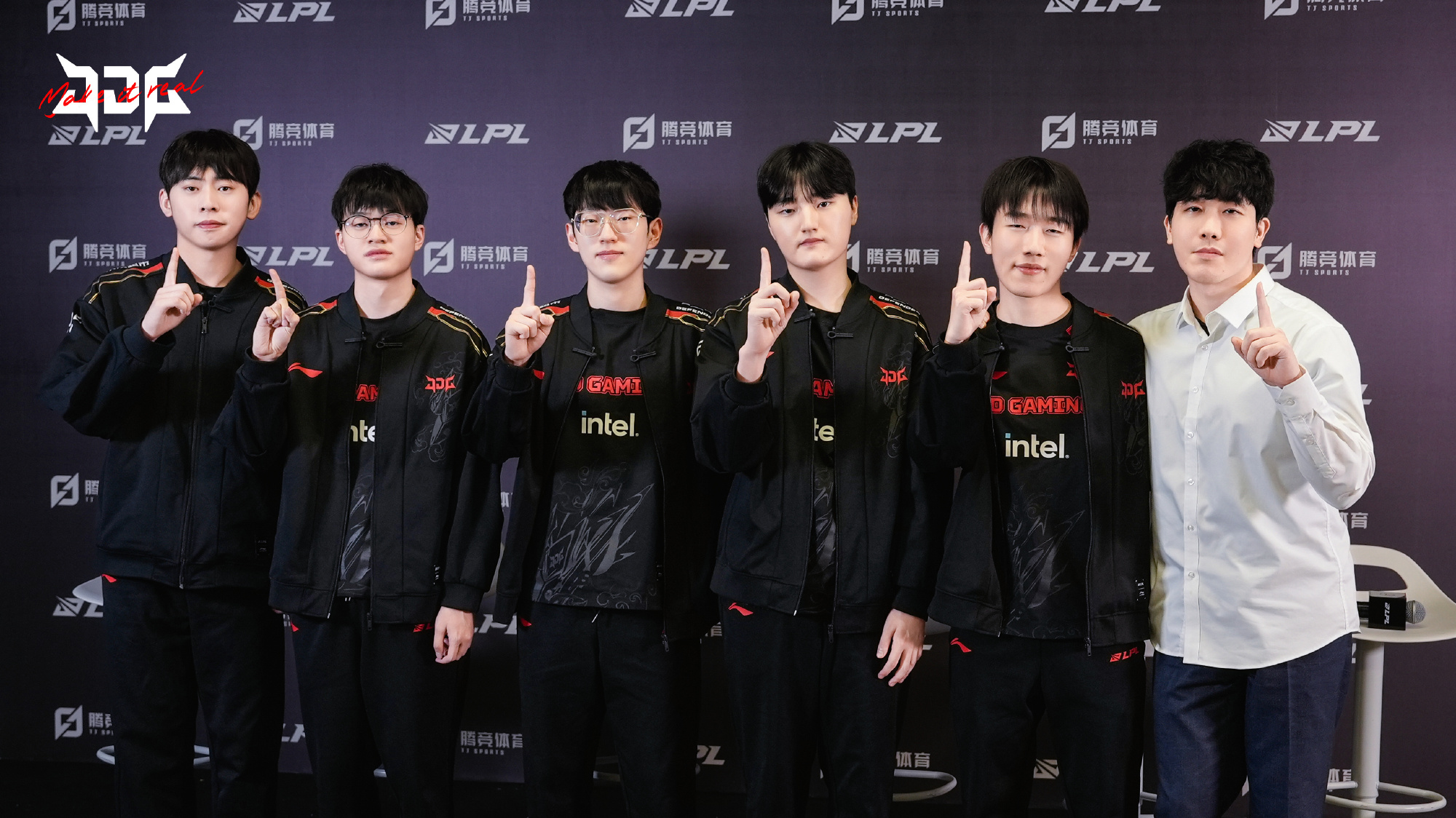 JDG力克TES，Ruler打出惊人五杀入围赛2:0（北京）