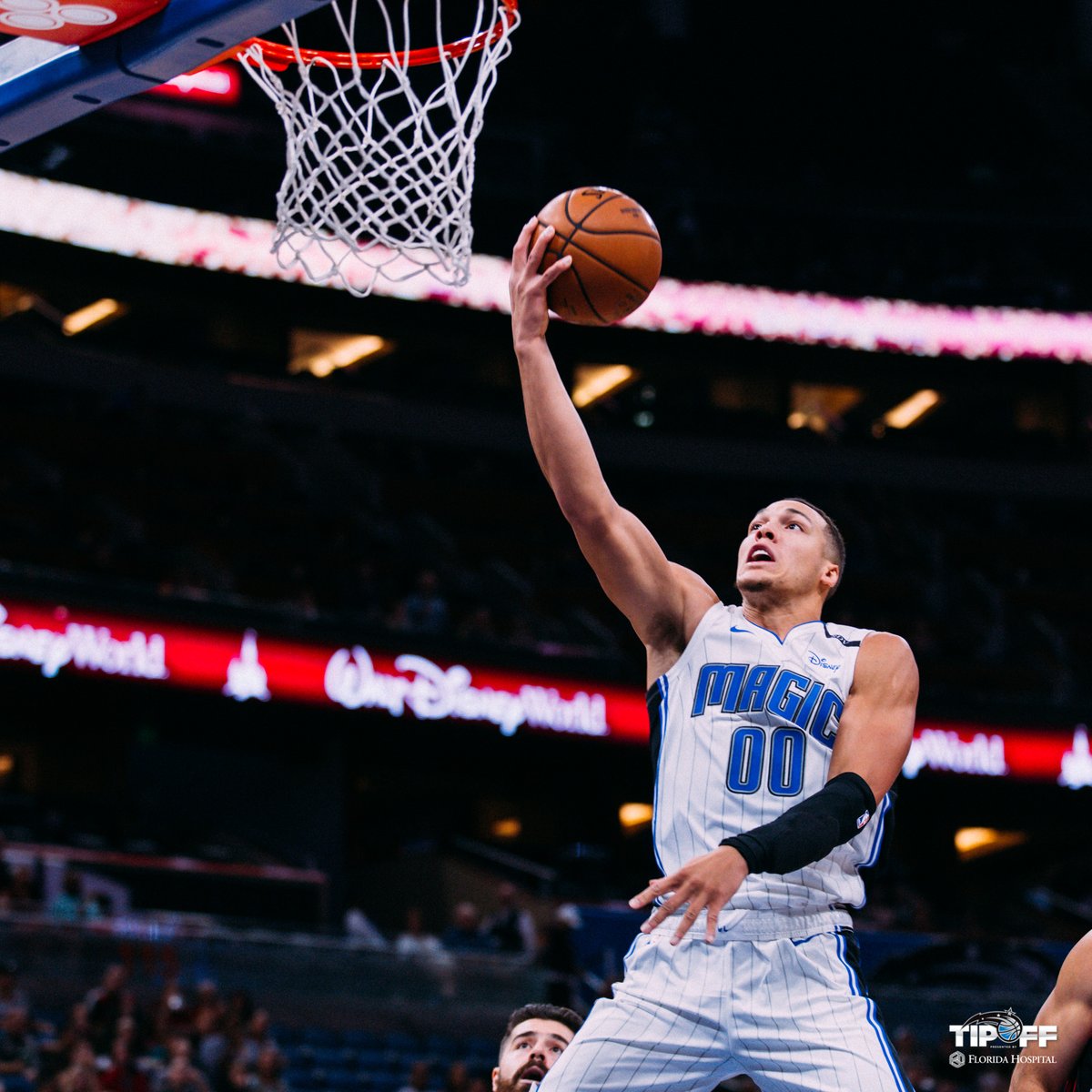 火箭击败魔术，戈登拿下24分的简单介绍