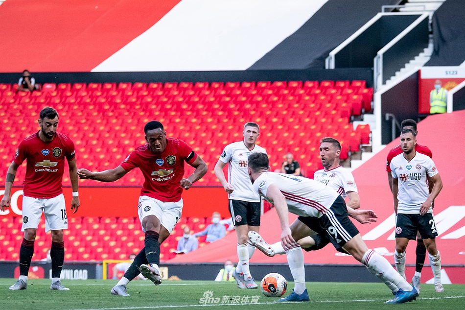 包含瑞士绝杀中国，马夏尔完成帽子戏法的词条