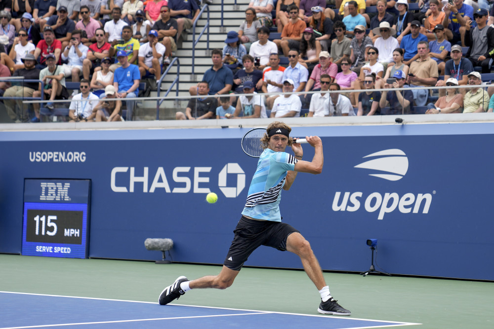 包含法国网球队血洗美国网球队，兹维列夫惊艳世界的词条